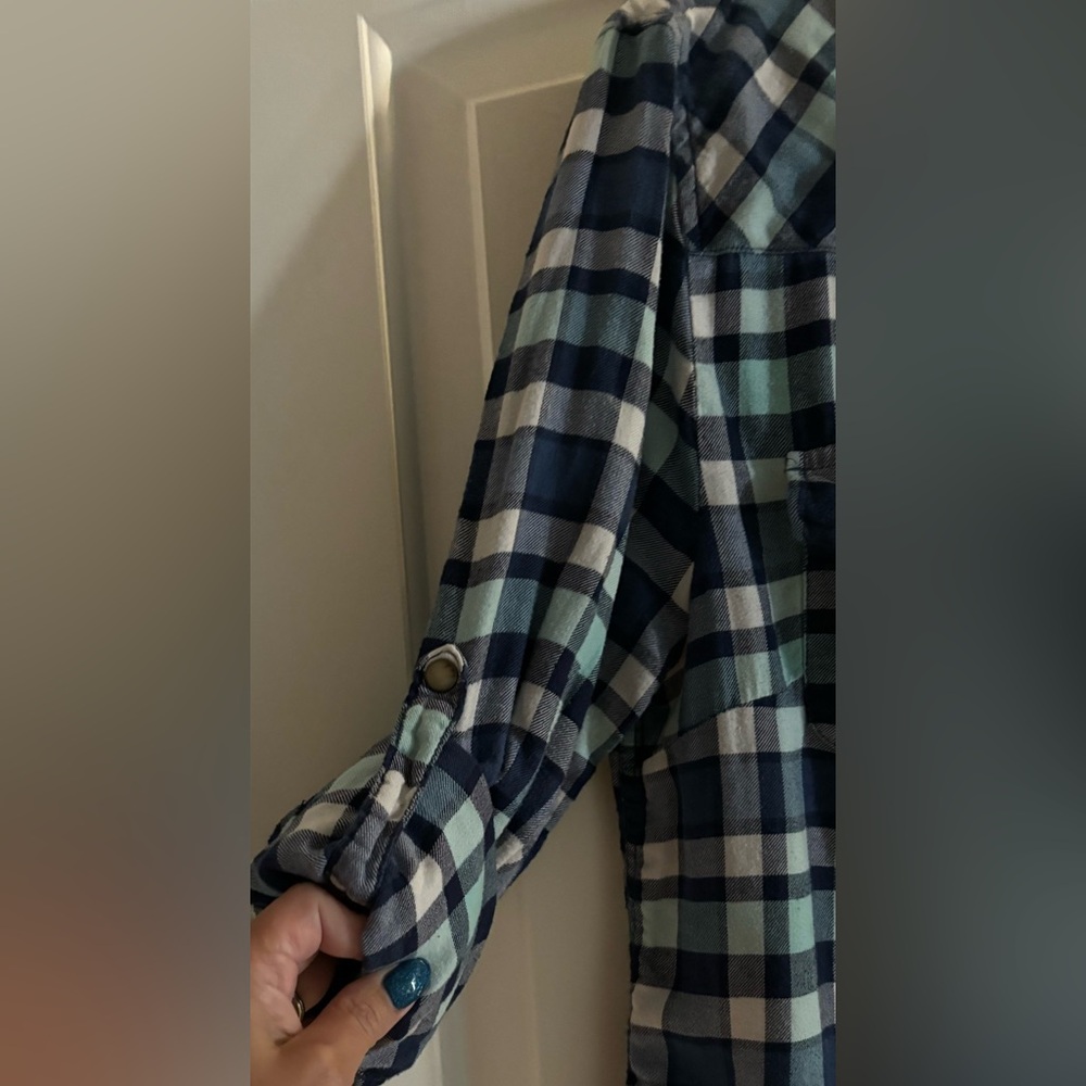 Jacks Girlfriend Flannel - Picture 4 of 5